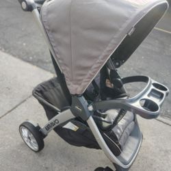 Chicco Mini Bravo Plus lightweight stroller.