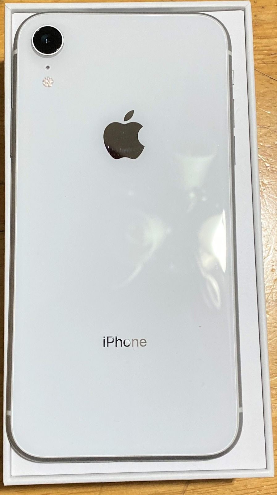 Unlocked White iPhone XR 64gb