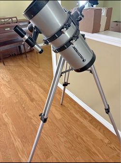 Celestron StarSense Explorer LT 114AZ Newtonian Reflector Telescope