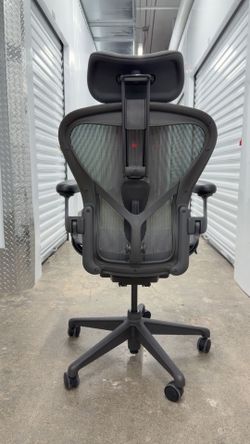 Herman Miller Aeron Remastered -Fully Loaded- Size (B) with Atlas Headrest