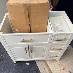 36in Vanity With Quartz Top