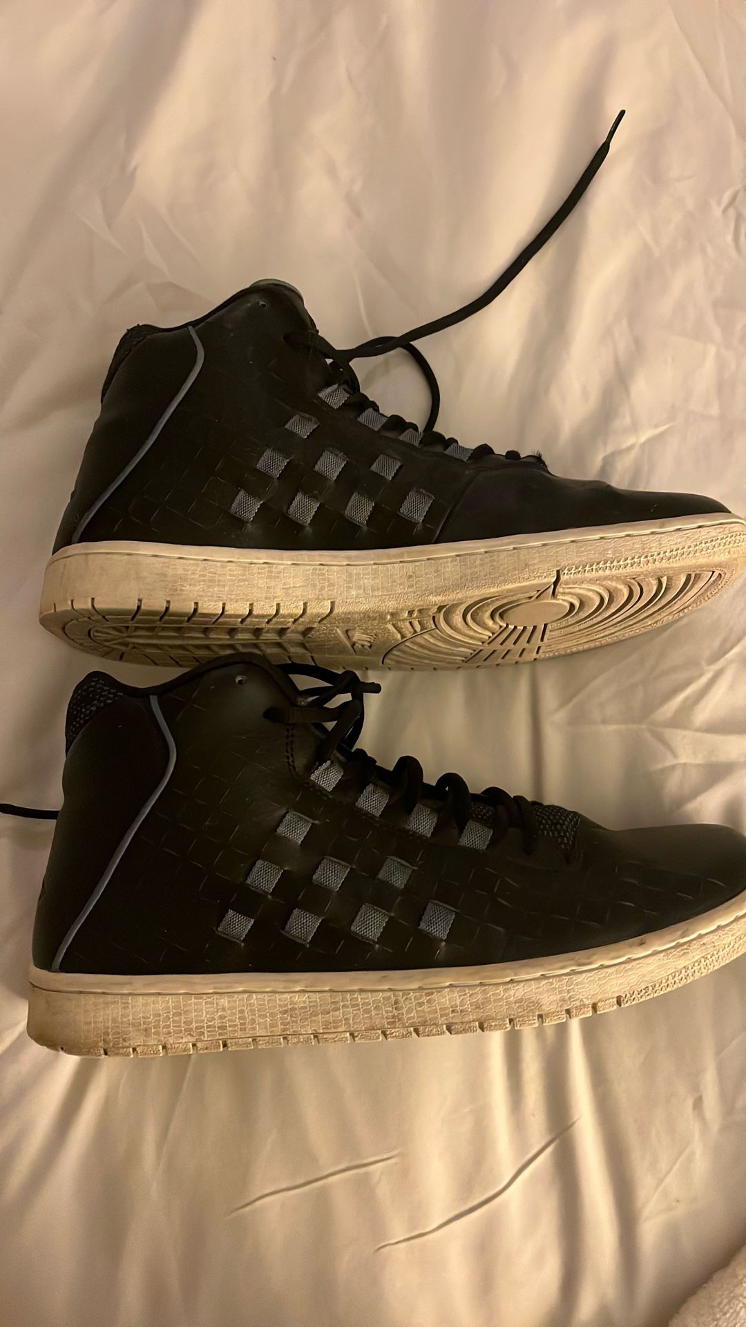 Nike Jordan High Tops Black Size 10.5