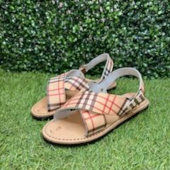 HUARACHES MEXICANOS SANDALS!!