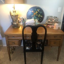 Mid century Drexel Desk *Chair Included! 