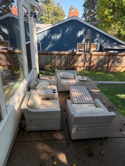 FREE! Outdoor Furniture set + Storage ottoman