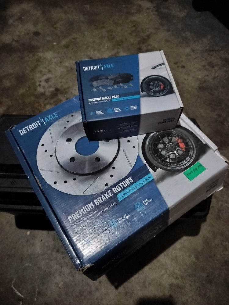 Brakes And Rotors(Front)