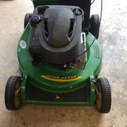 John Deere Self Propelled Mower 