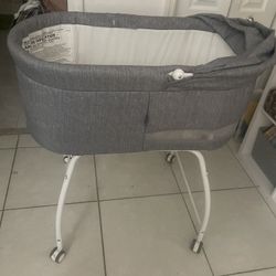 Baby Bassinet On Wheels