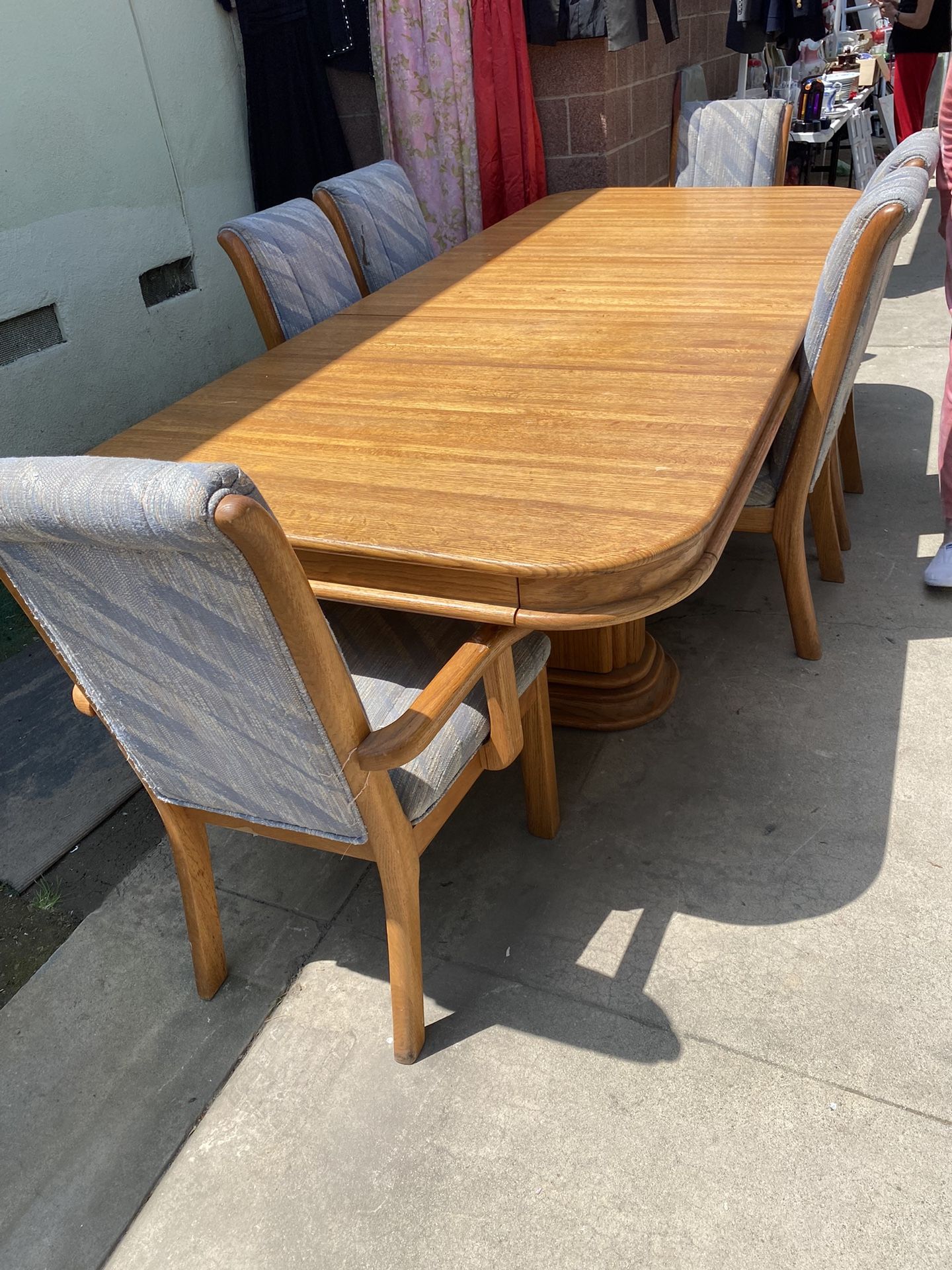 Oak Dining Table And Chairs 