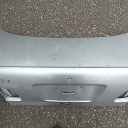 2 MERCEDES E320 TRUNK LIDS 