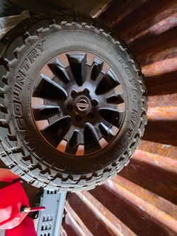 Nissan titan xd pro4x wheels and tires