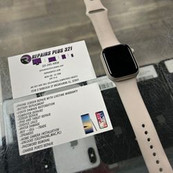 Apple Watch Series 9 41MM GPS Gold (We have Multiple Finance Options!!)