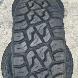 35x12.50 22 FORTUNE TORMENTA R/T NEW TIRES 