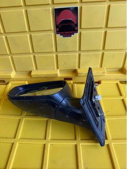 2013 Hyundai Elantra Left/Driver Side Tail Light