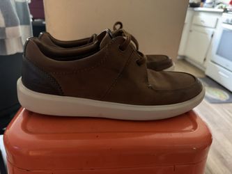 Men’s Size 11 Clarks 