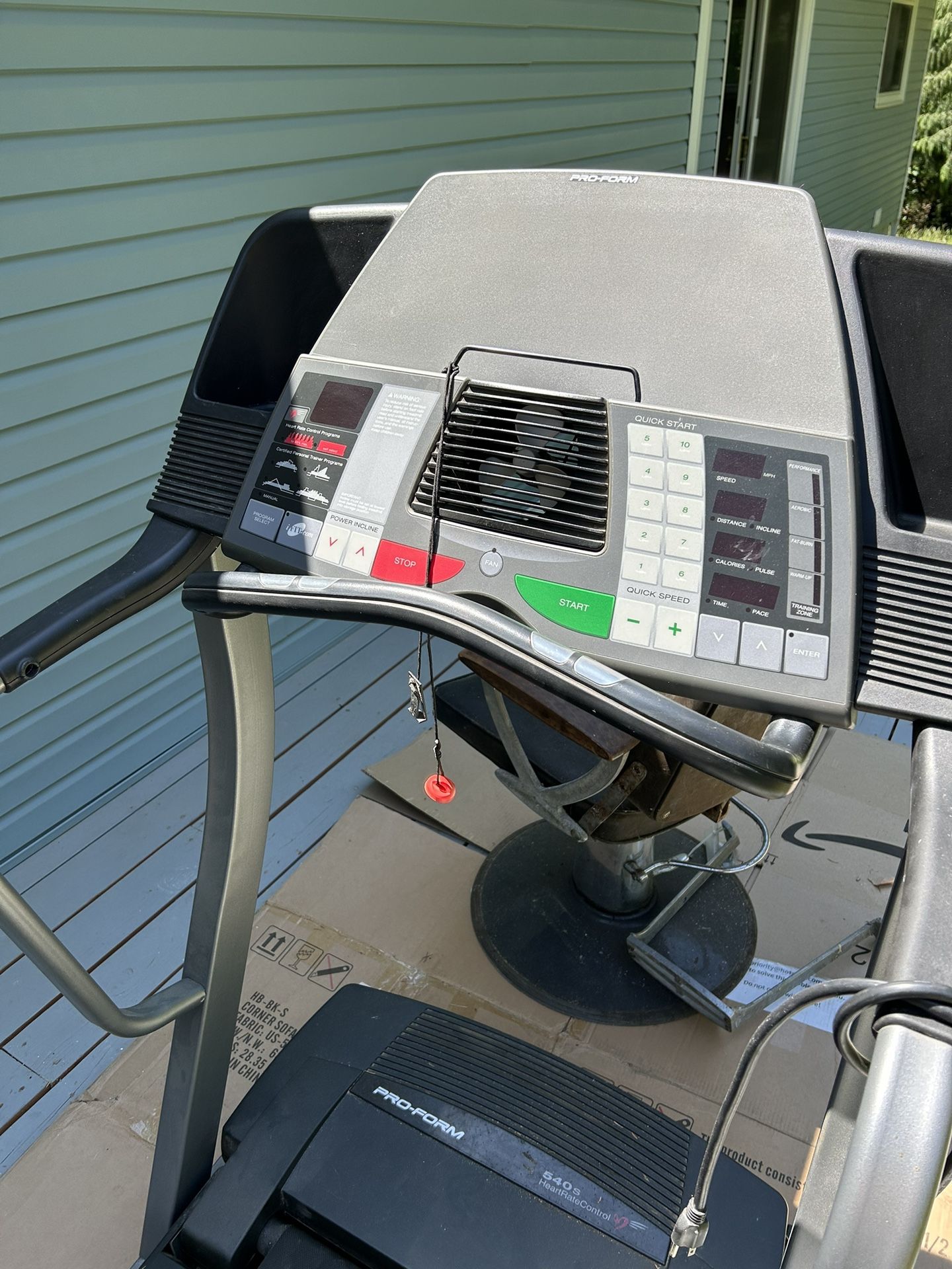 Proform 540s Treadmill for Sale in Gig Harbor WA OfferUp
