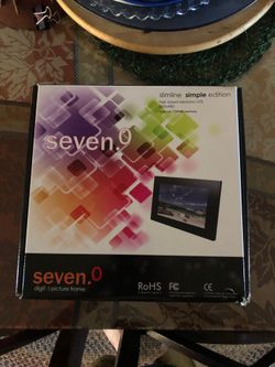 Seven.0 Digital Picture Frame
