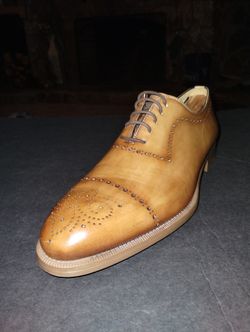 (Size 9) Men's, Like New, Magnanni Hadley-Taupe, genuine leather shoes