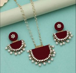 Beautiful Wooden Handcrafted Necklace Set