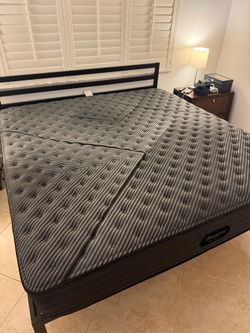mattress  beautyrest black size King