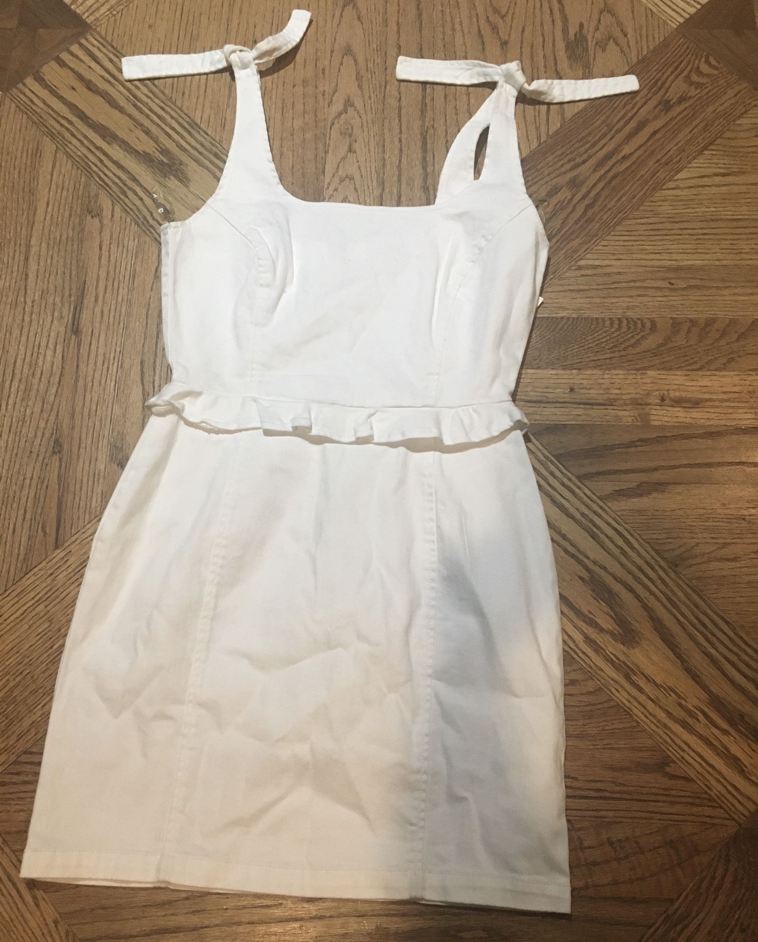 GB DRESS SIZE 5 Juniors New $13