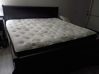 King Sized mattress- pillow top
