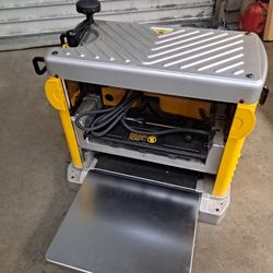 DEWALT
15 Amp Corded 12.5 in. Bench Planer