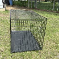 48" L x 30" W×32"Hdog crate with black plastic tray
