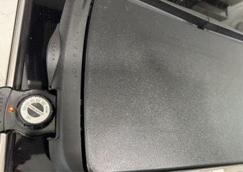 Like new Presto electric griddle,if it’s posted it’s available. .see map for approx pick up
