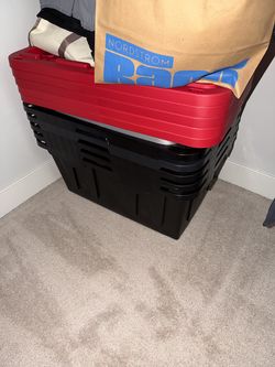 Multiple Cargo Boxes