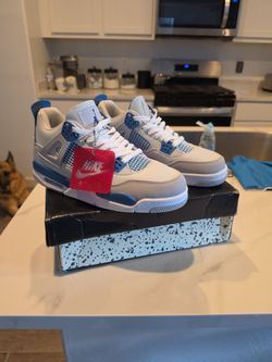 Air Jordan 4 Retro