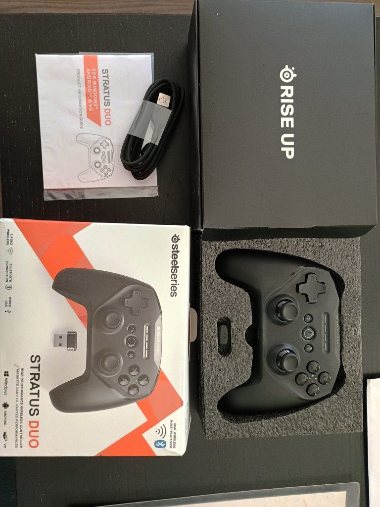 Status Duo Bluetooth Controller