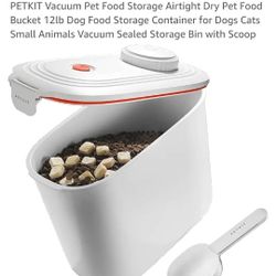 NEW  Petfit Vacumm Sealed Pet Food Storage Container.  (White)
