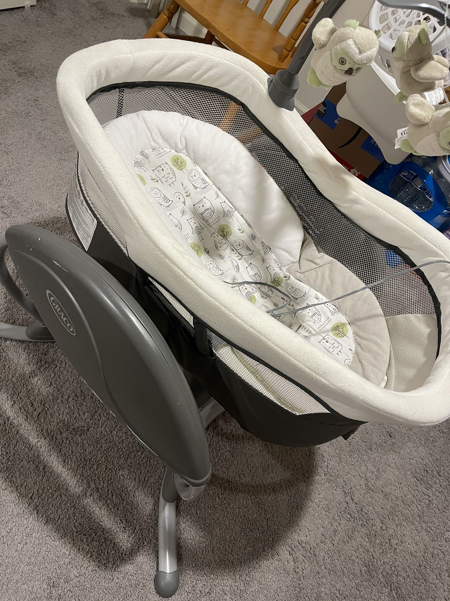 Baby Bassinet/swing