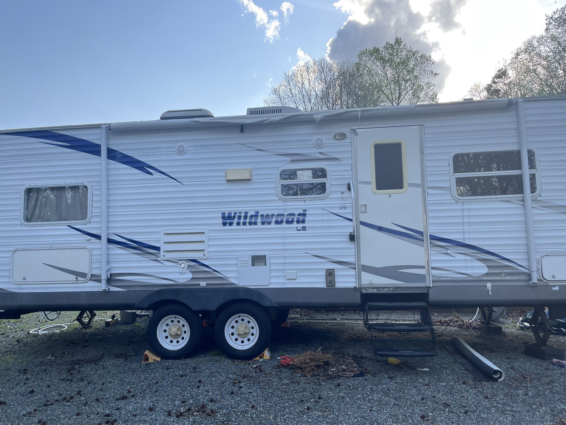 2009 Wildwood LE Trailer Camper 27ft