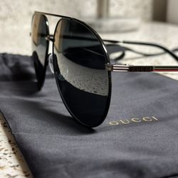 Gucci Sun Glasses  Unisex 