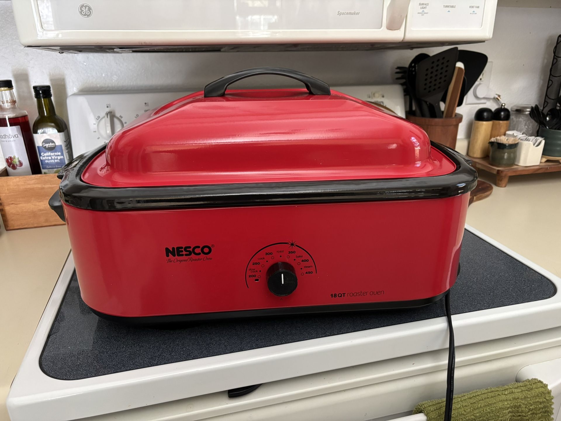NESCO 4818-12 Classic Roaster Oven