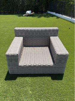 Restoration Hardware Outdoor Sofa & Lounge Chair Set