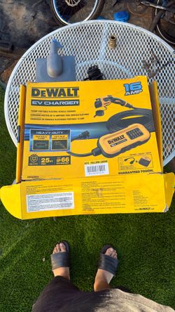 De Walt EV Charger