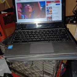 Acer Chrome Book  11 Inches  Very Good Condition 