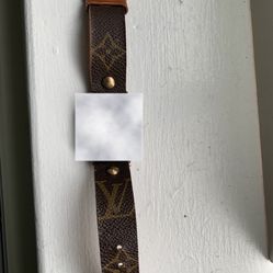 Louis Vuitton Authentic BAND ONLY(NOT THE WATCH)
