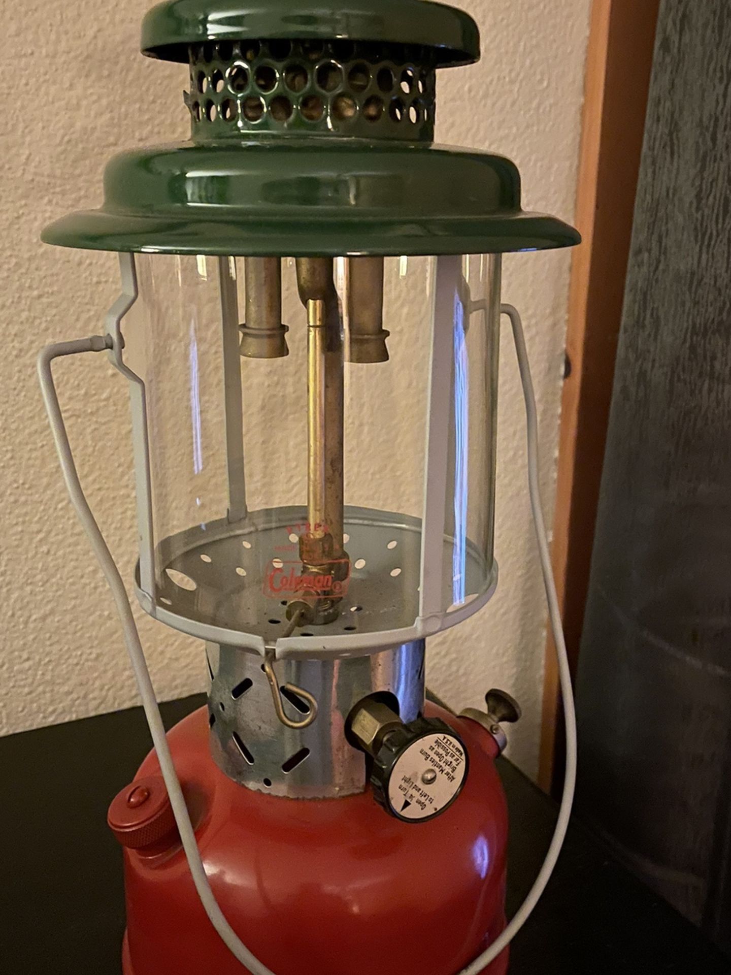 Coleman Lantern 220E