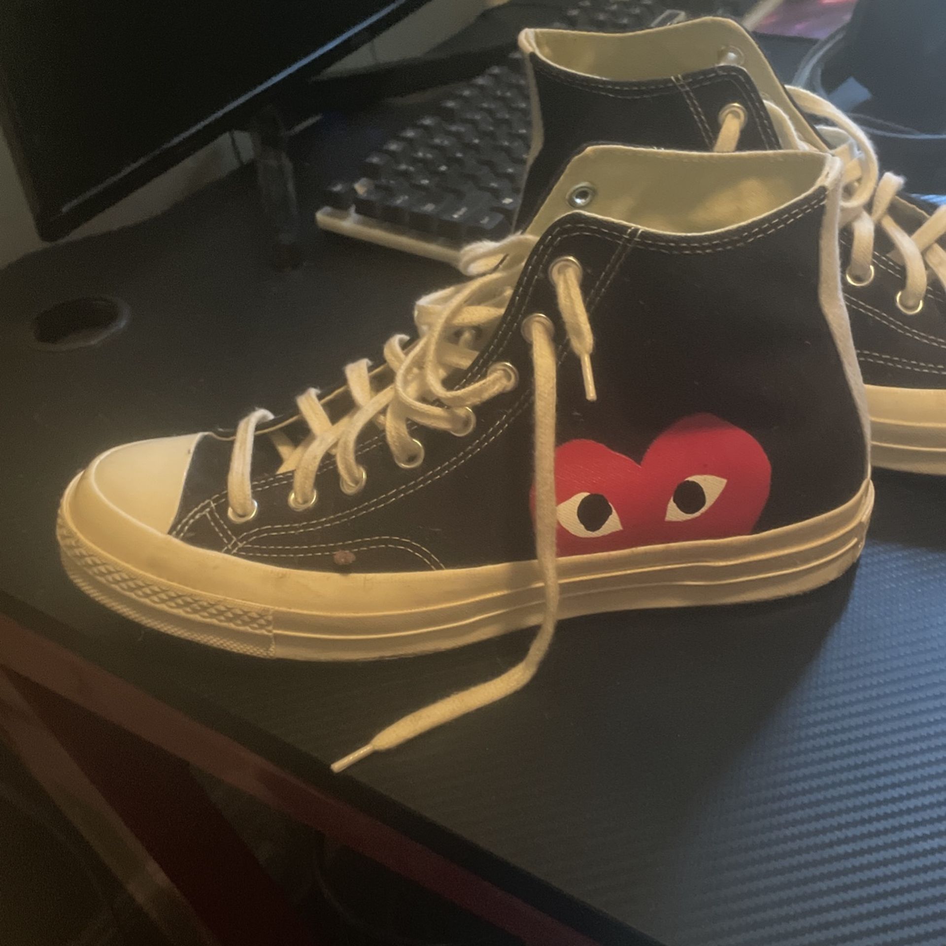 Converse With Heart On The Side 