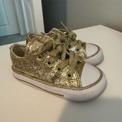 Gold Toddler Size 6 Converse Shoes 