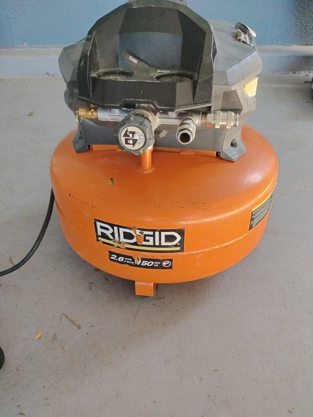 Ridgid Air Compressor 6 Gallon
