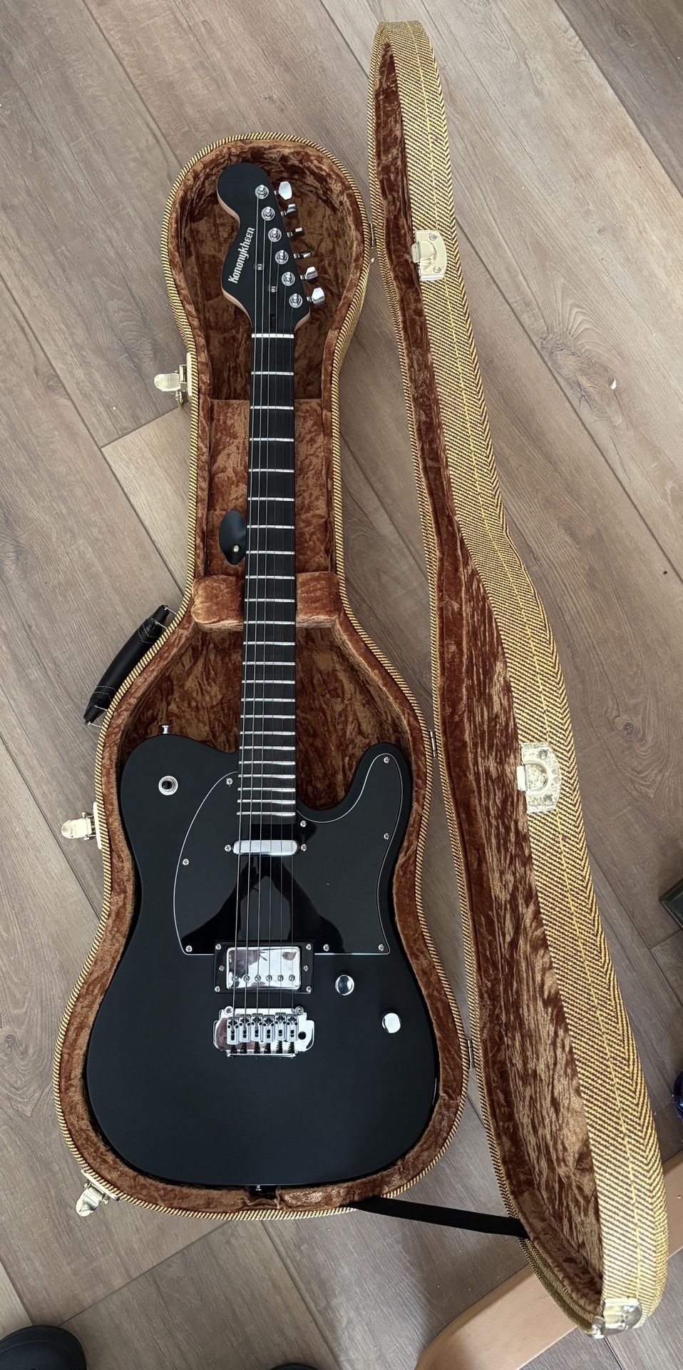 Kononykheen Electric Guitar