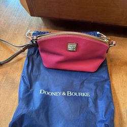 New W/o Tags Dooney And Bourke Leather Crossbody Purse Shipping Available 