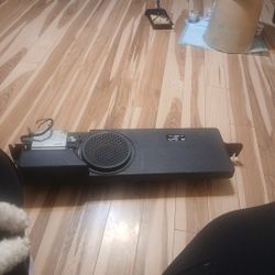 Oem  4L3T  P18c804-Bb Subwoofer For Ford F150 