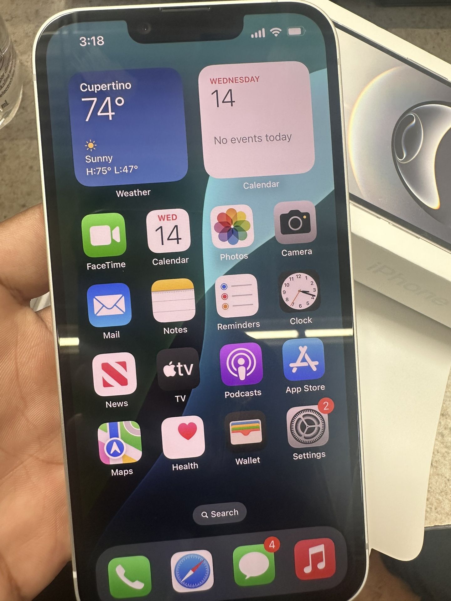 iPhone 16e