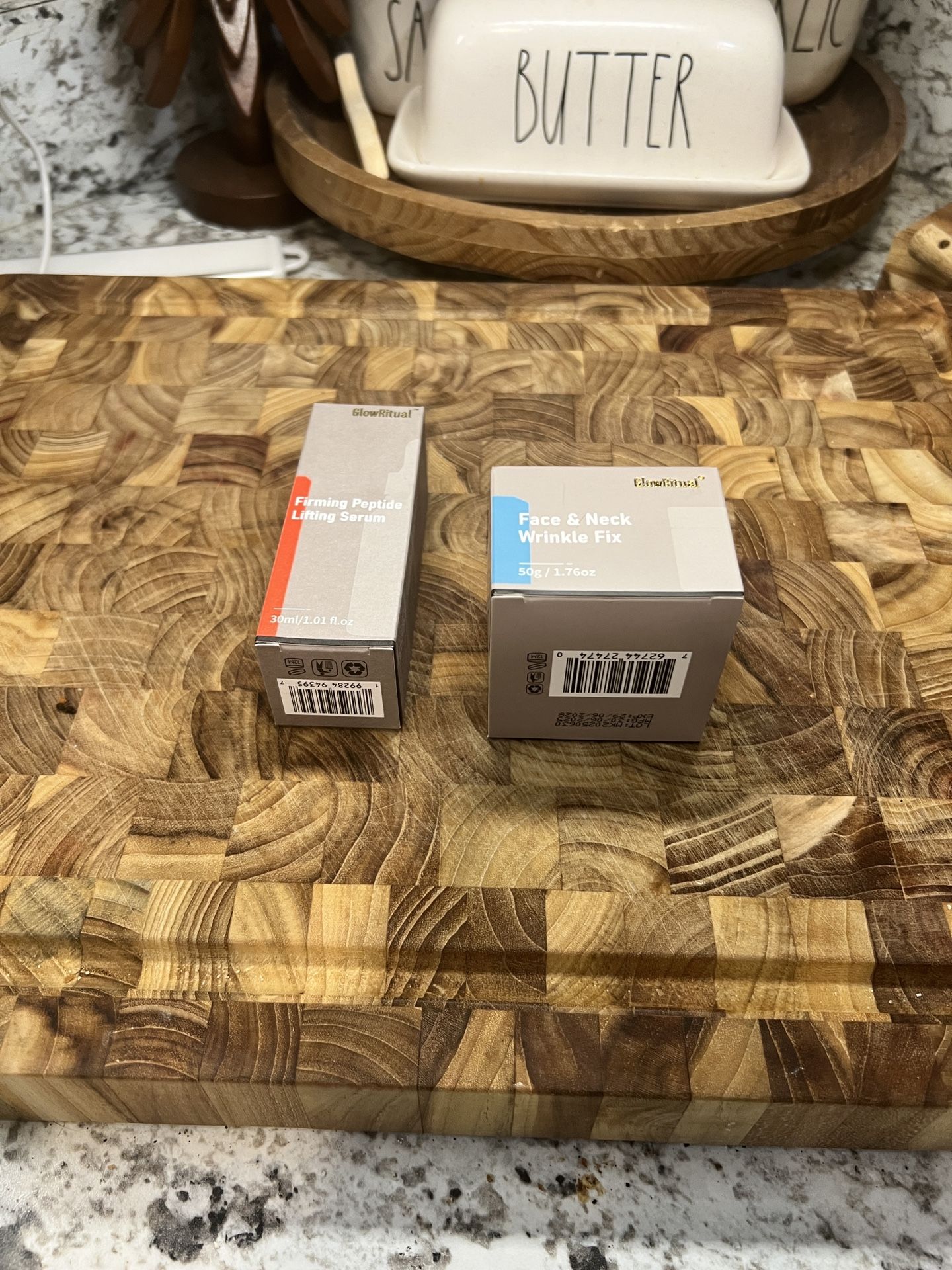 GlowRitual Firming Peptide Lifting Serum + GlowRitual Face & Neck Wrinkle Fix